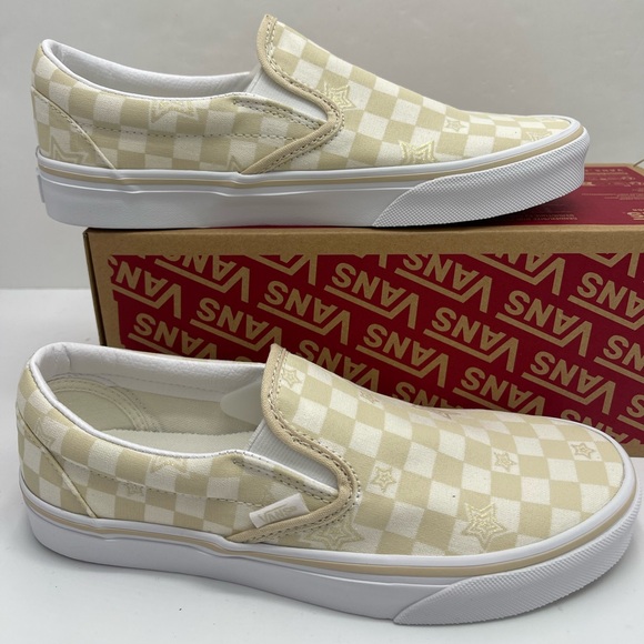 Vans Shoes - Vans WMNS Classic Slip-On
Checkerboard Stars Tan
VN000CT5JM9 Sneakers